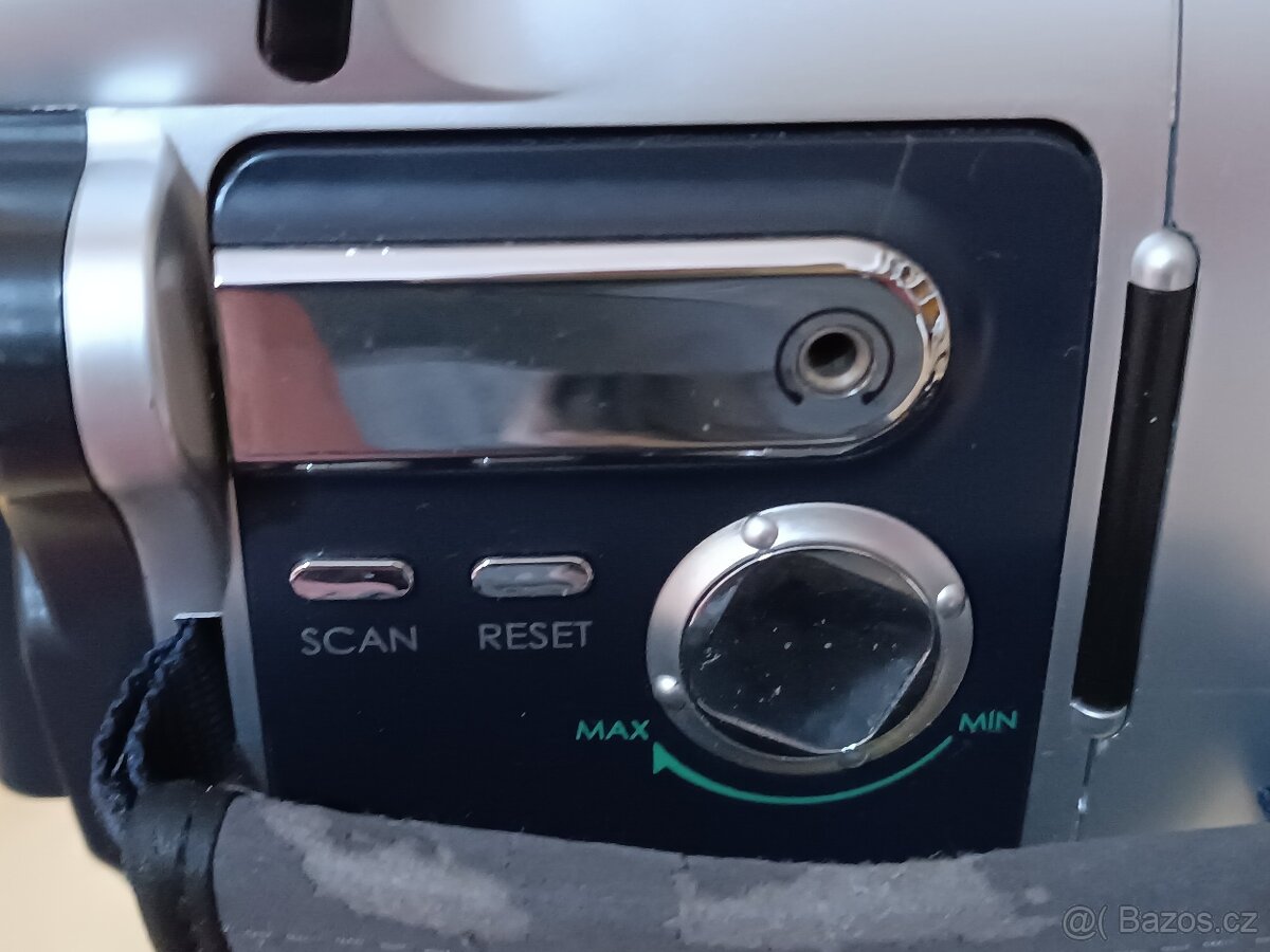 Retro kamera Sony V6000 - 4