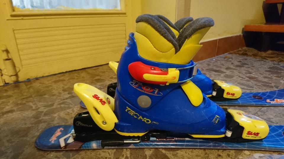 Dětské lyže a lyžáky - 4