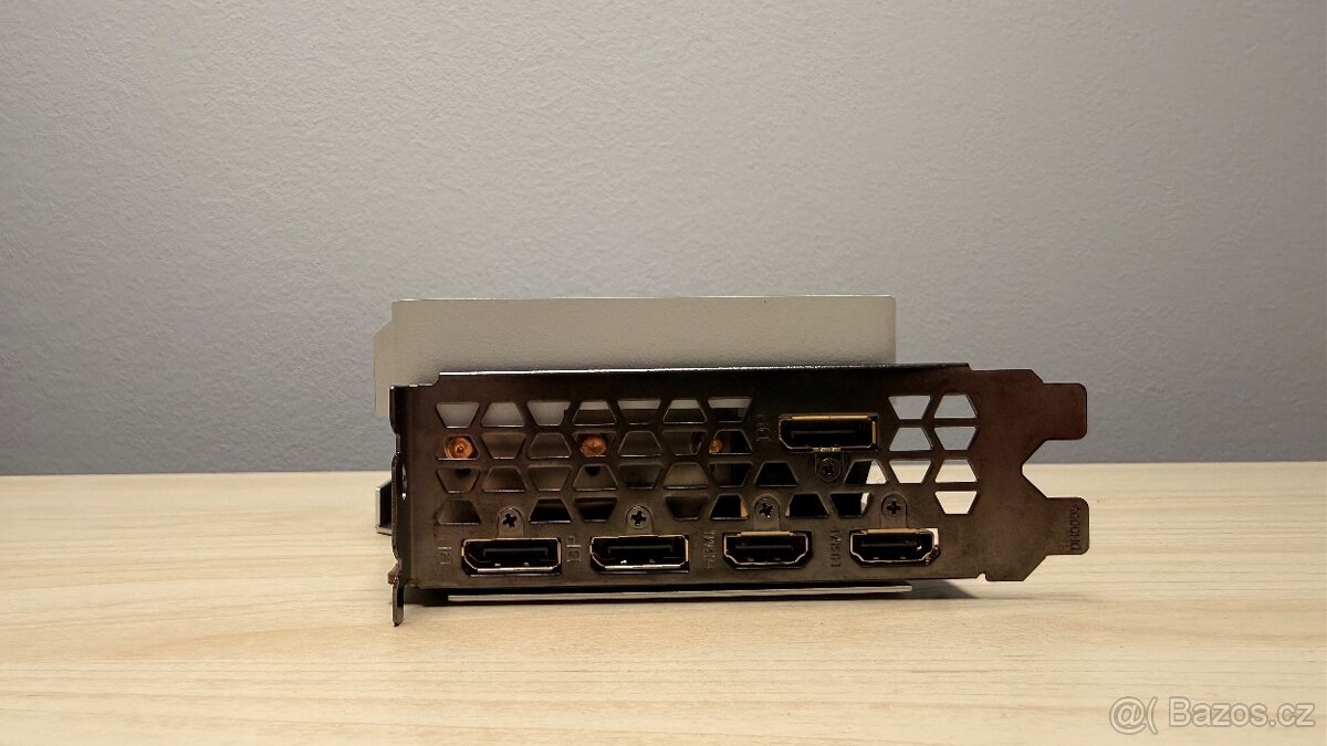 Gigabyte RTX 3080 Vision OC 10G - 4