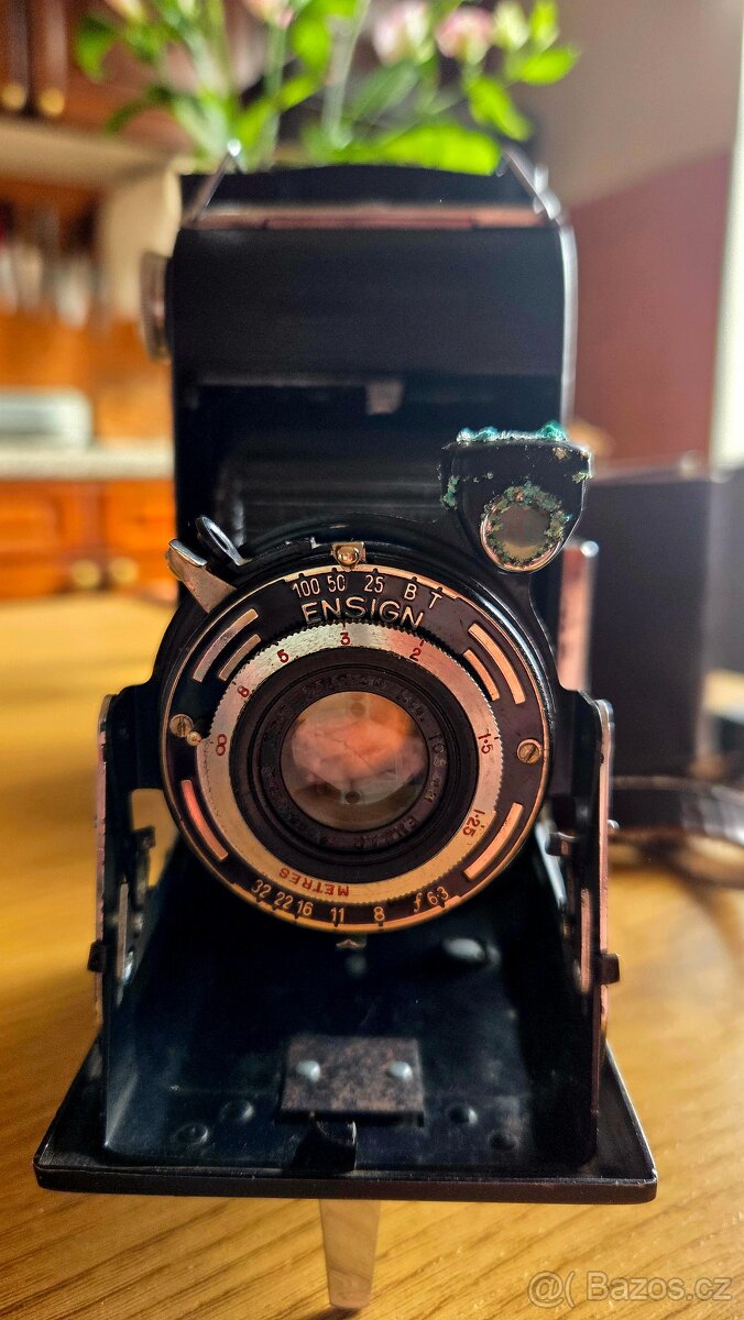 Historických fotoaparát Ensign - 4