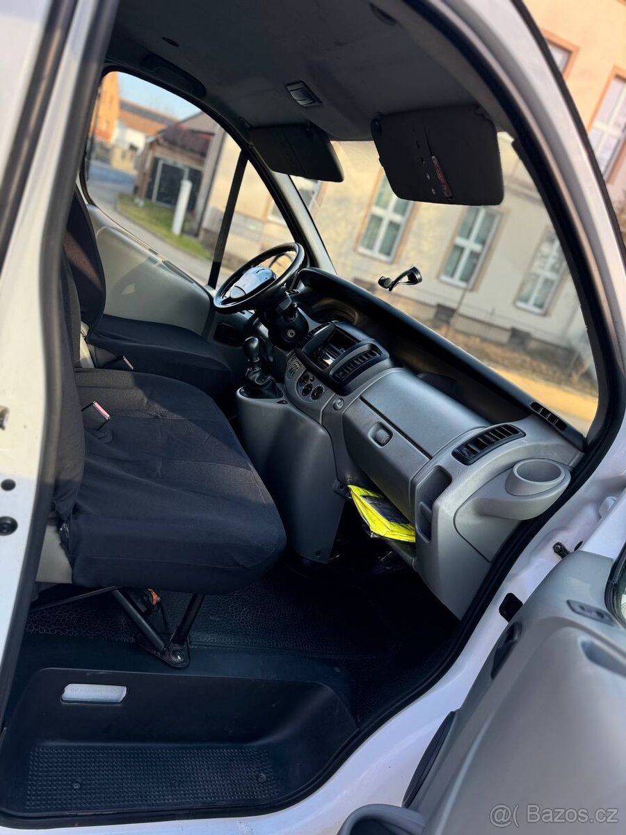 Renault Trafic 2.0dci (215tis ) - 4