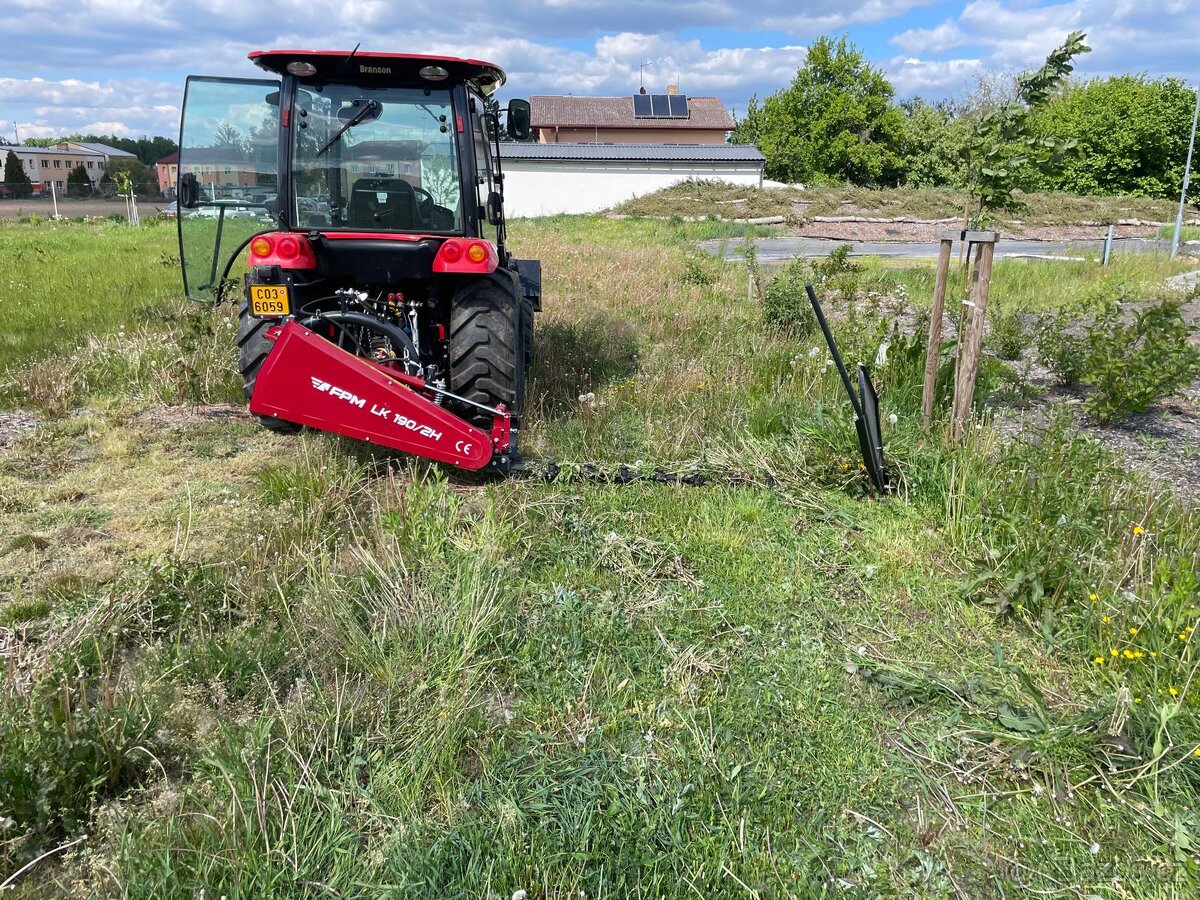 Prodám téměř novou sekačku - 4