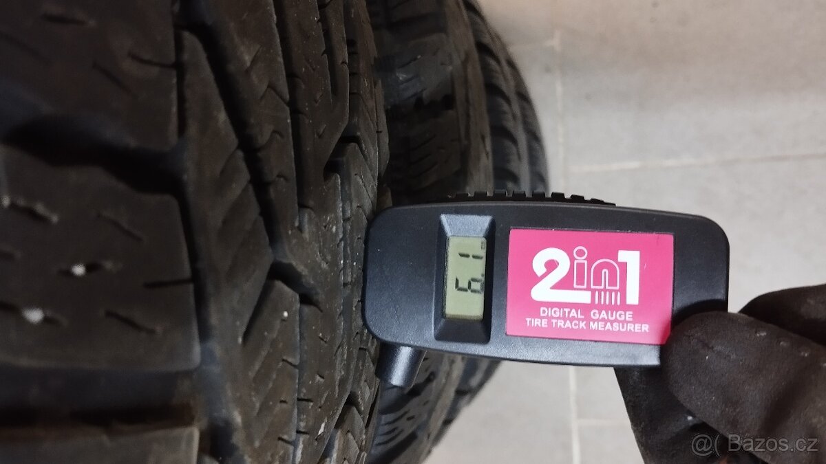 Zimní pneu 195/65/15 91H 5ks vč. 4ks disků - 4