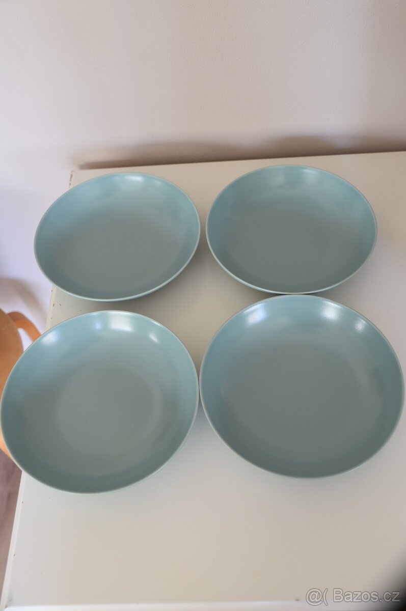 Čtyři talíře v barvě mint, Ikea - 4