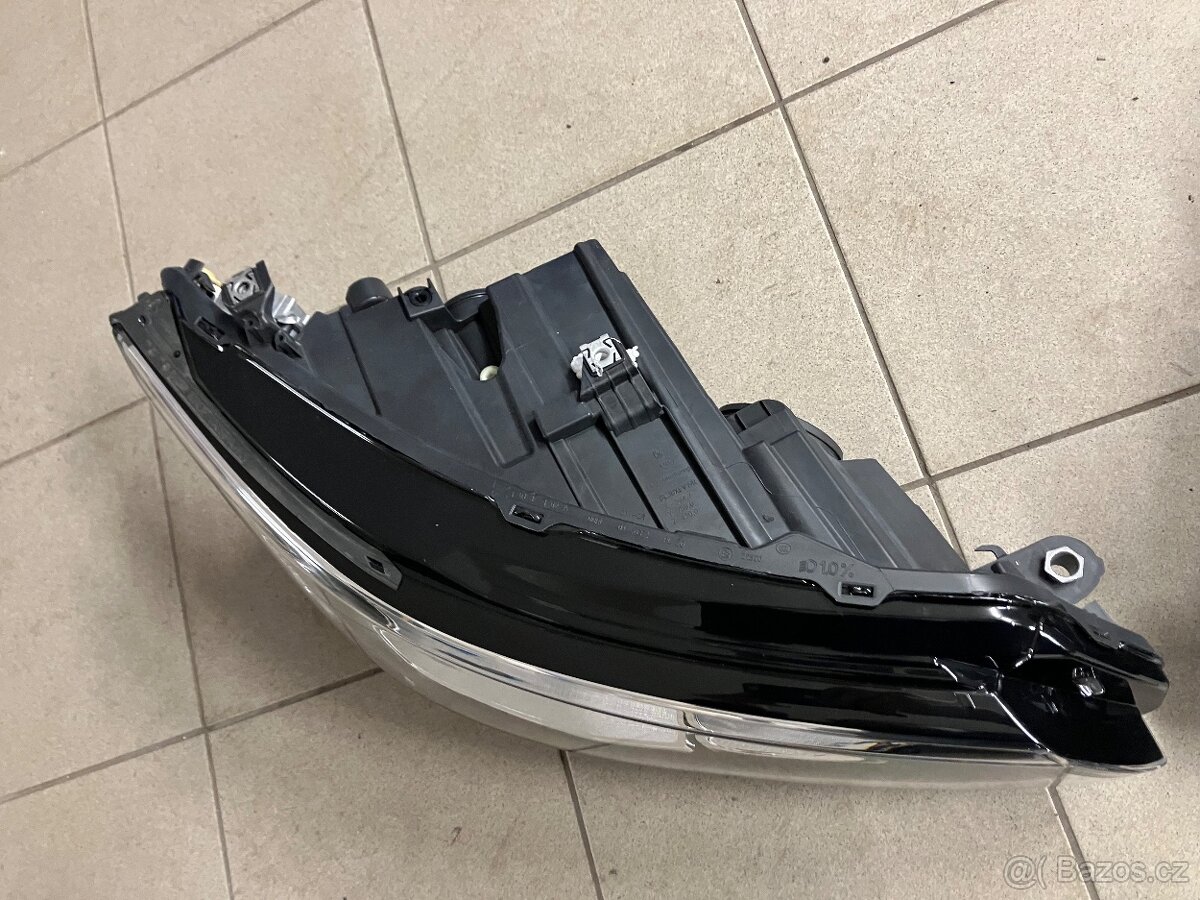 VW GOLF 8 VIII - lampy led - Nové - 4