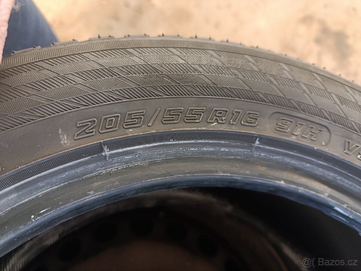 2x zimní Yokohama 205/55/16 - 4