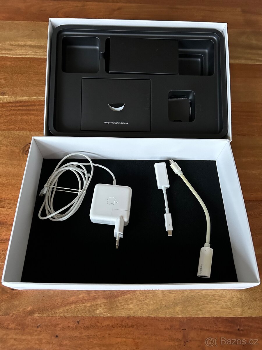 MacBook Air 11”, orig.krabice, nabíječka MagSafe, 250 GB SSD - 4