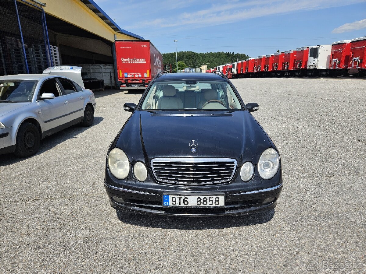 Prodám Mercedes E 320 CDI - 4