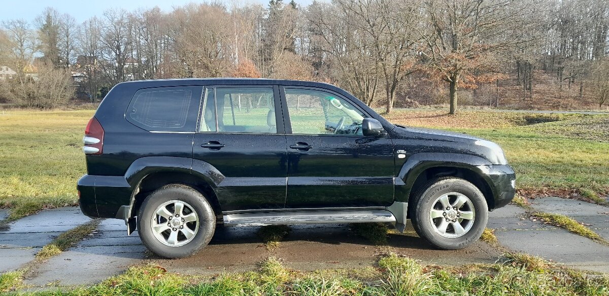 Land Cruiser 120 r.v.2006 3,0 D4D 122KW, 4x4, barva černá - 4