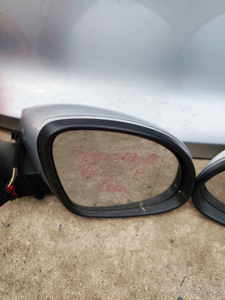 VW Tiguán 07-15 zadní světla, kardan, chladičovka, zrcátka. - 4