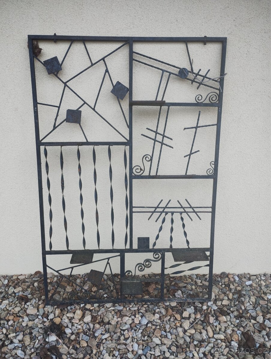 Kovový stojan na kytky - 4