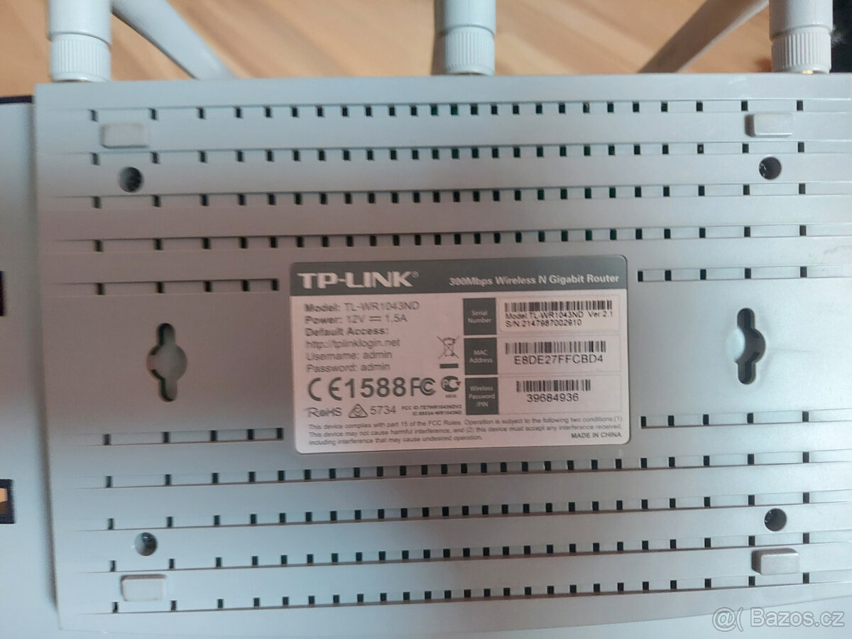 TP-LINK TL-WR1043ND - Gigabitový WiFi router s USB - 4