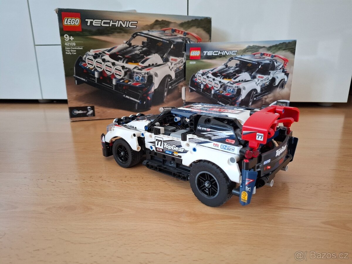Lego Technic Závodní auto Top Gear 42109. - 4