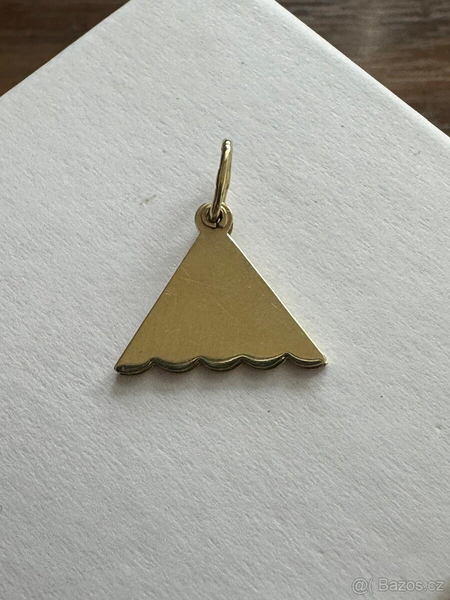 Zlatý přívěsek - 4