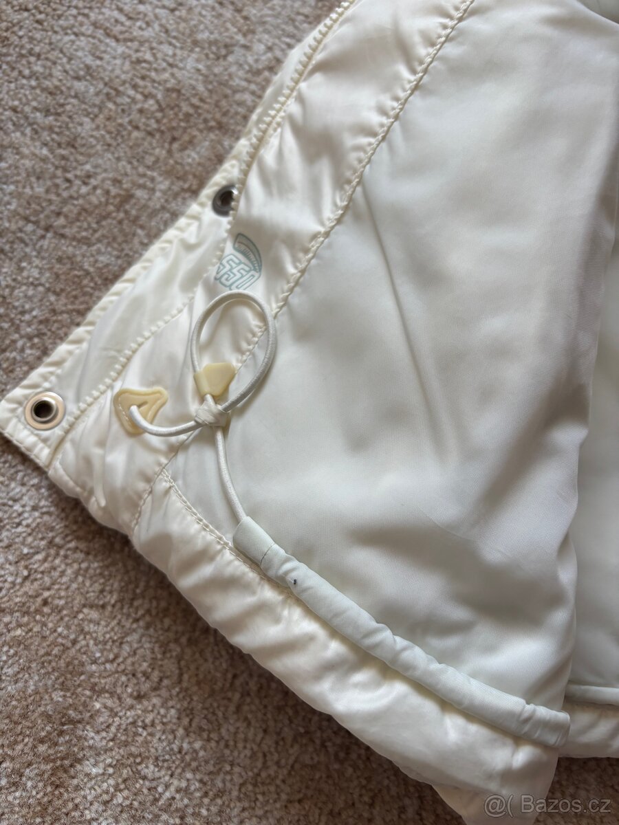 Dámská zimní vesta Nike - 4