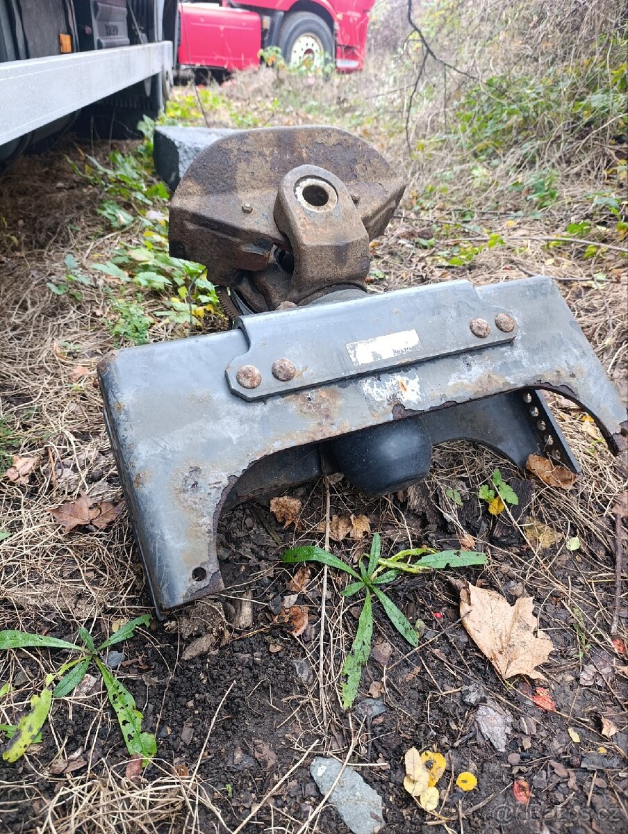 Přípojné zařízení - 4