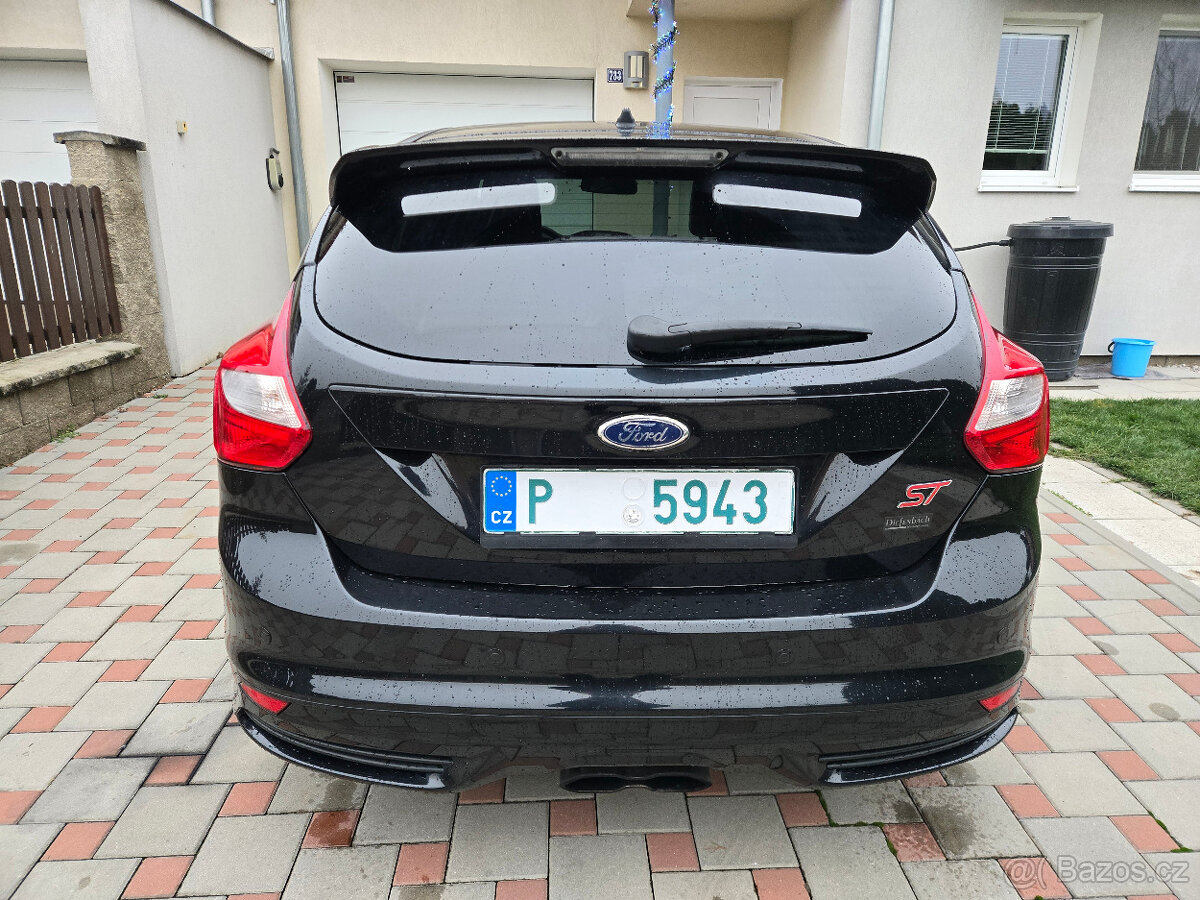 Ford Focus 2.0 EcoBoost ST, servis Ford, nová STK - 4