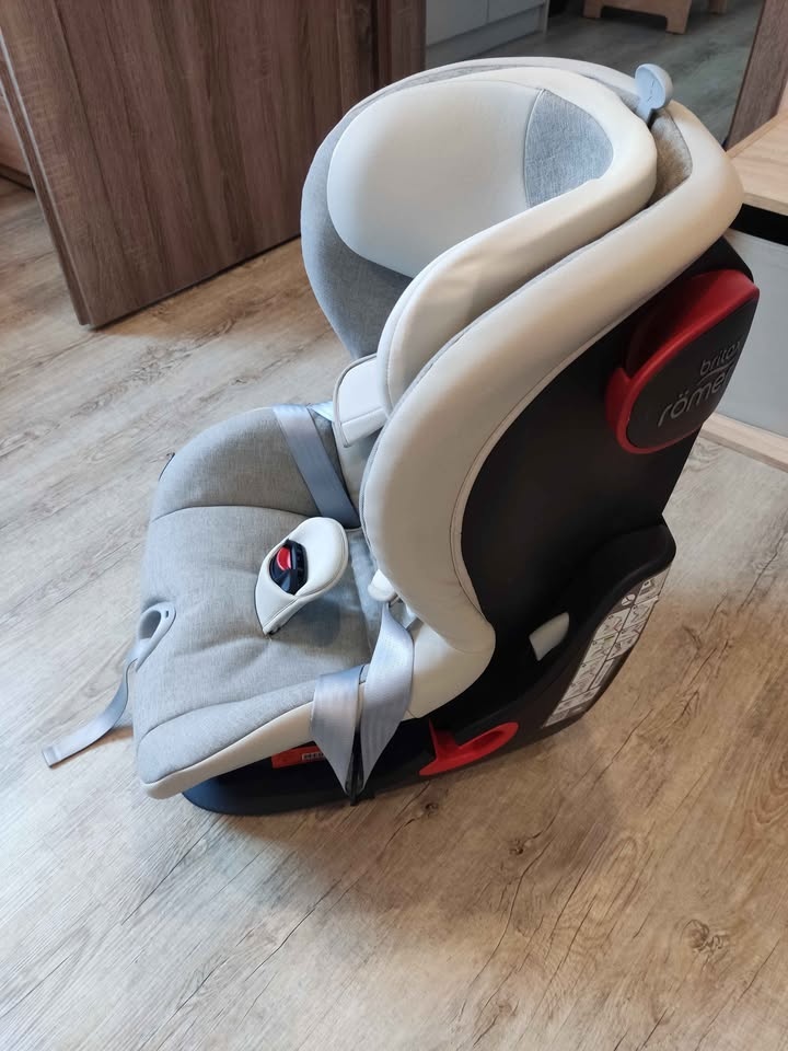 Autosedačka Britax - 4