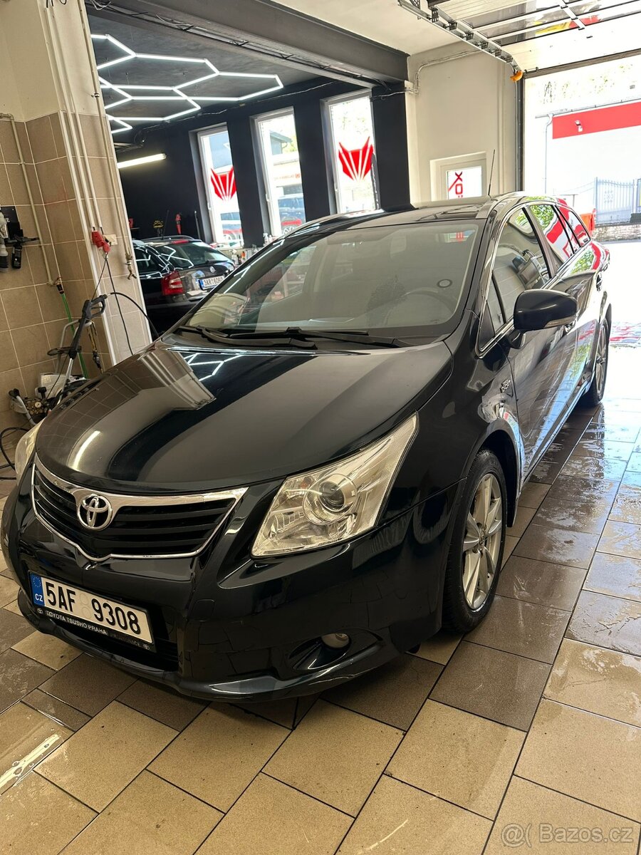 Toyota Avensis t27 2011 - 4