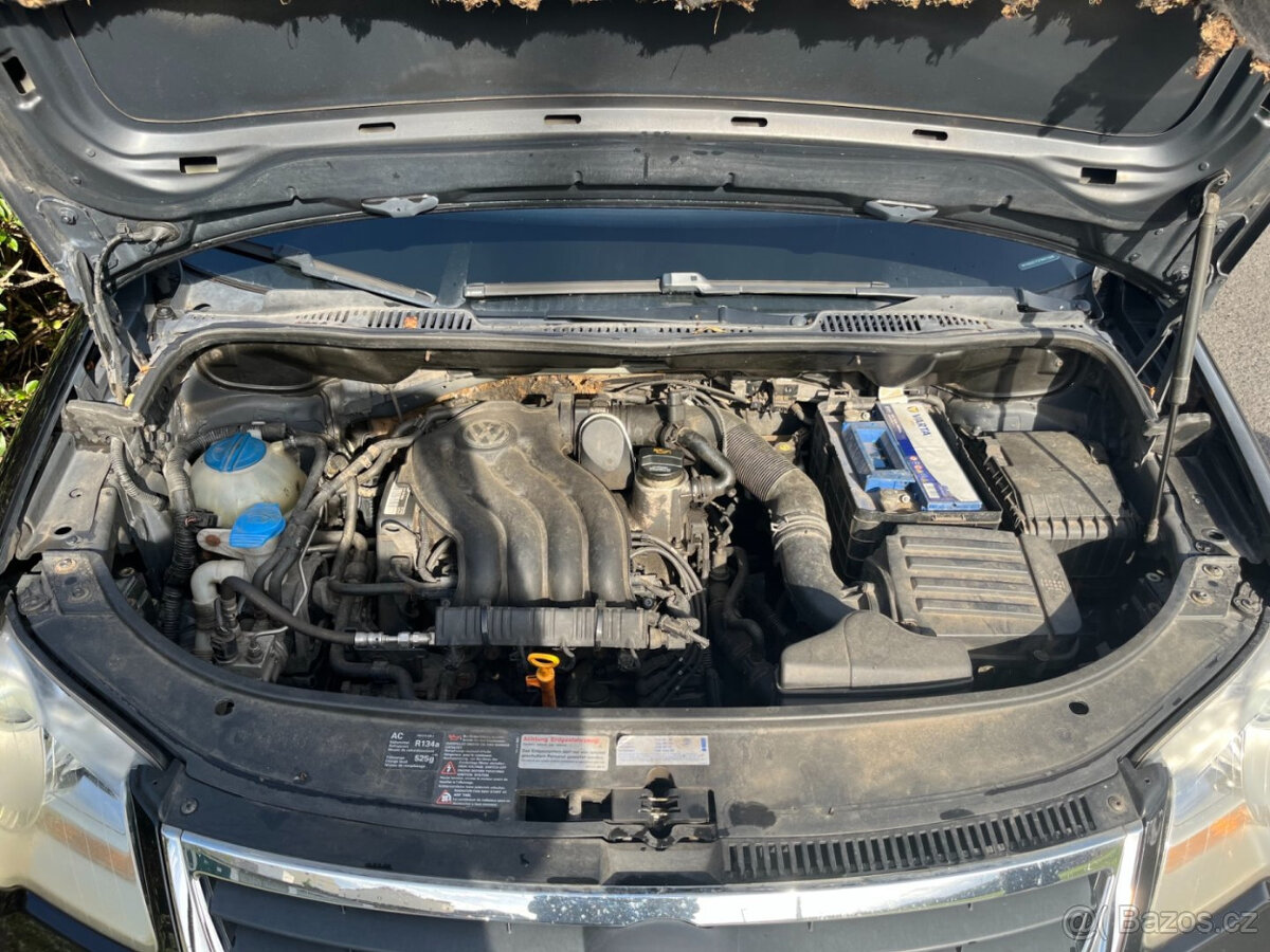 Volkswagen Touran 2.0i 80kW CNG - 4