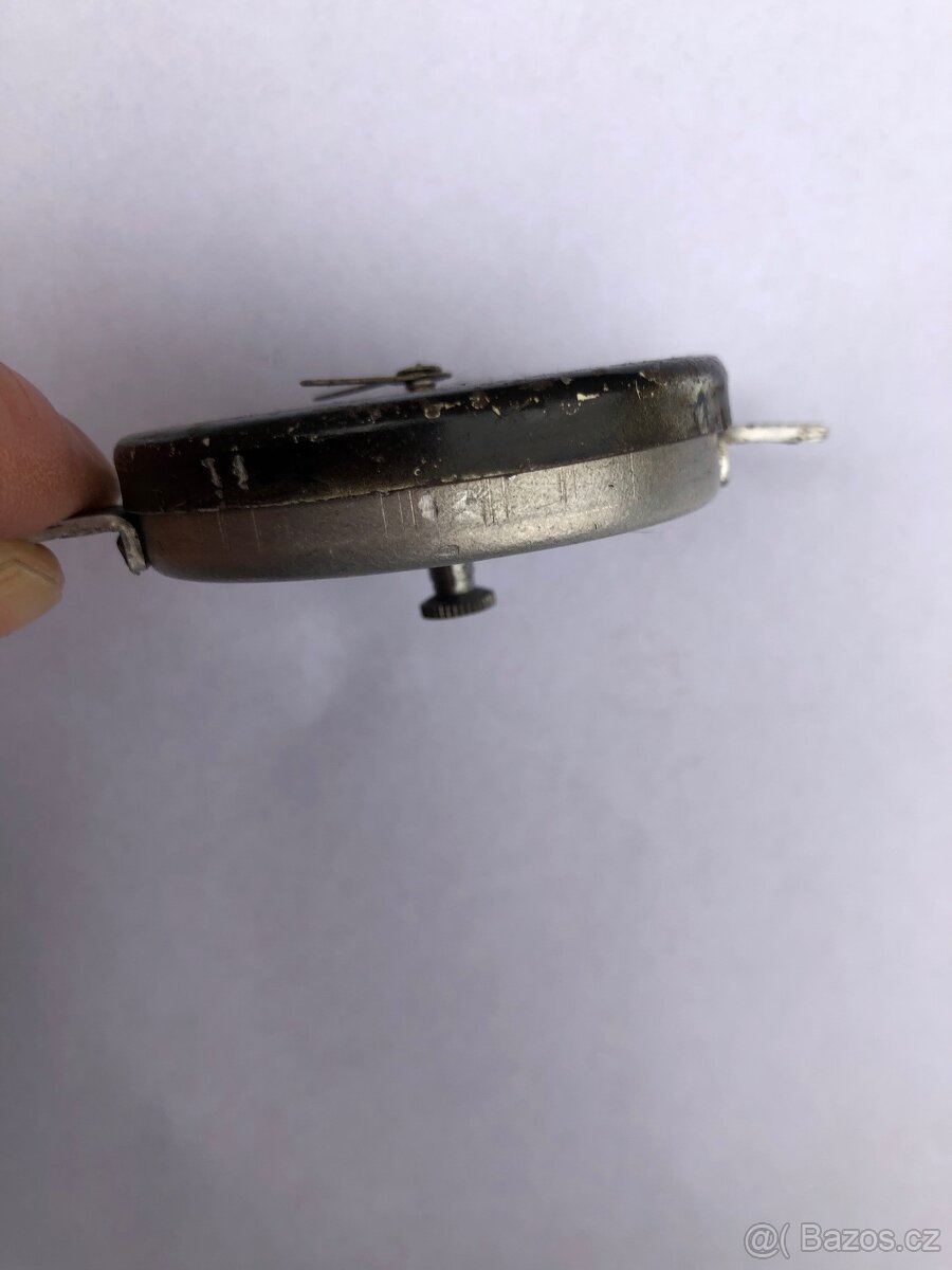 Koupím vyobrazené hodinky,hodiny do auta, autohodiny - 4