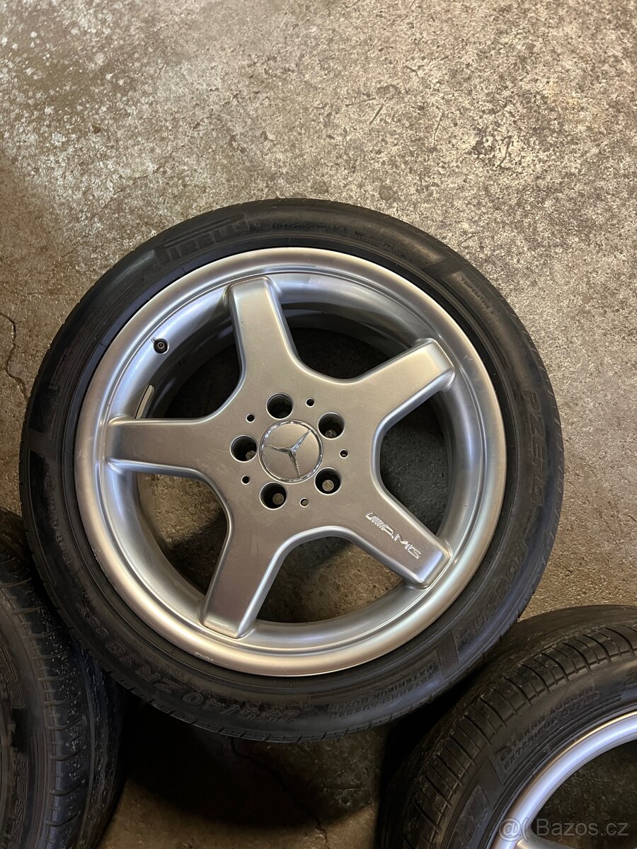 Mercedes Benz AMG kola R18 - 4