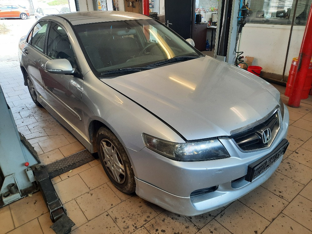 Náhradní díly Honda Accord 7G 2.0 MT - 4