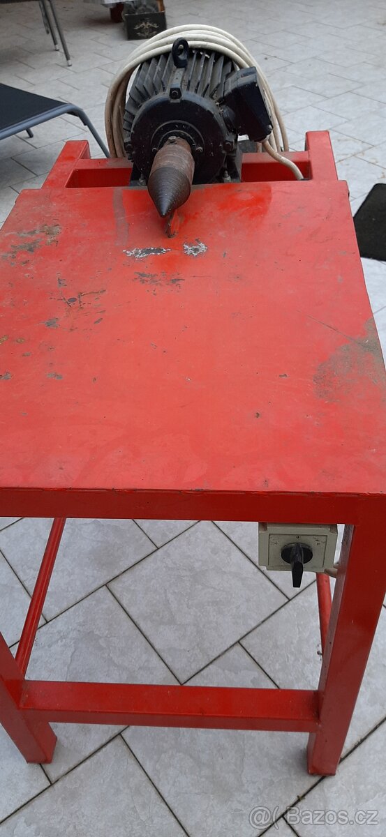 Kuželová štípačka na dřevo - 4