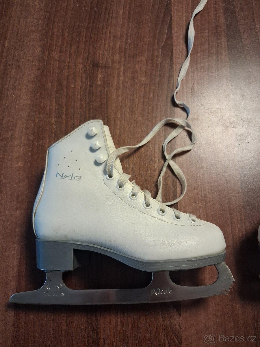 Botas Nela eur 30 - 4