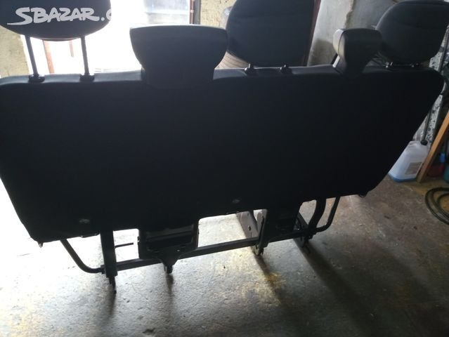 PRODÁM TROJSEDAČKU RENAULT MASTER RV 2018. S PÁSYw - 4