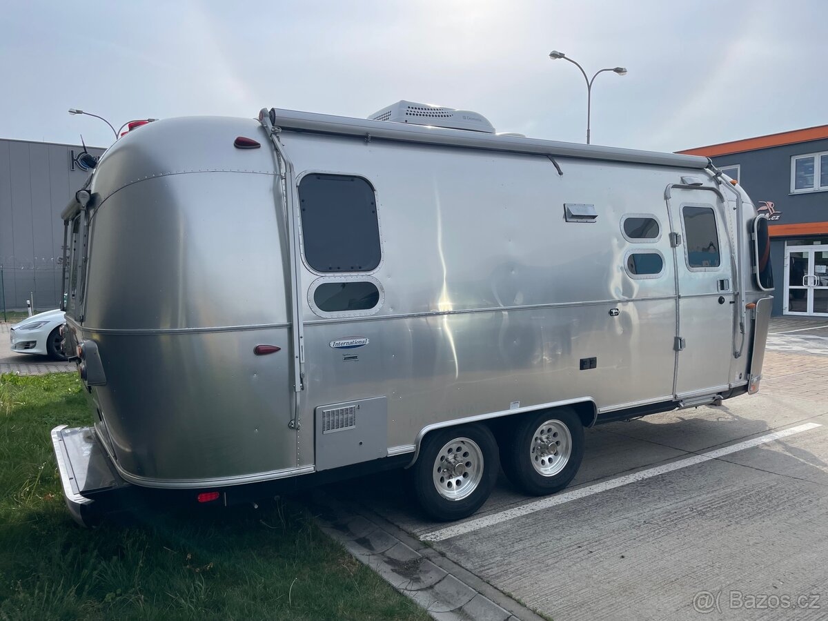 USA Karavan orig. AIRSTREAM, zánovní, odpočet DPH možný - 4
