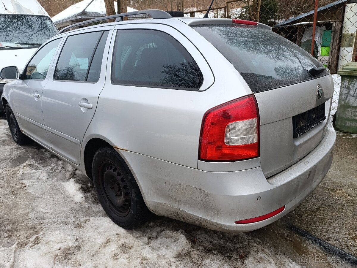 Škoda Octavia 1,6tdi 77kw r.2011 - 4