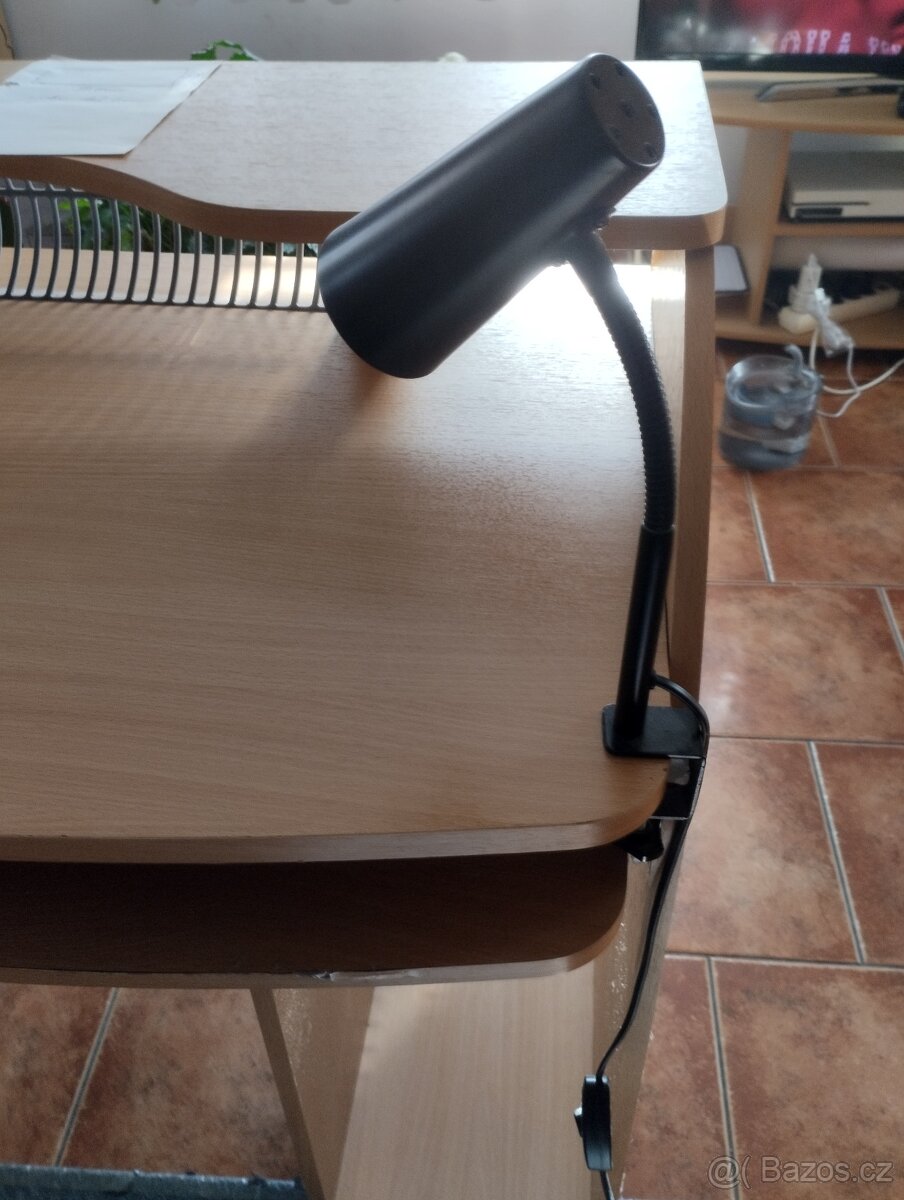 PC stůl - 4