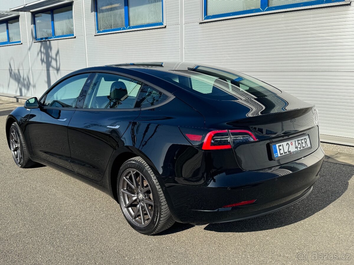 Tesla Model 3 SR 2019 - 4