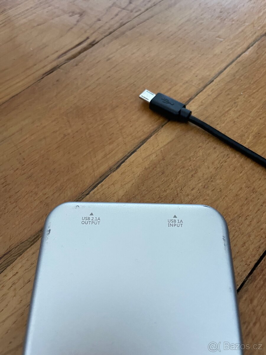 Powerbanka ADATA PV100 4200mAh - 4