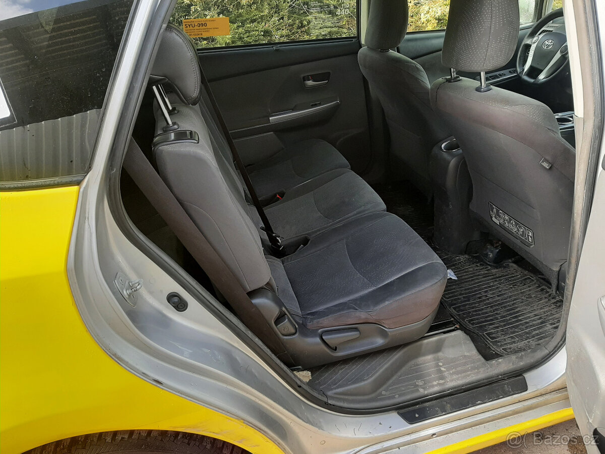 Toyota Prius Plus 2013 Hybrid - 4