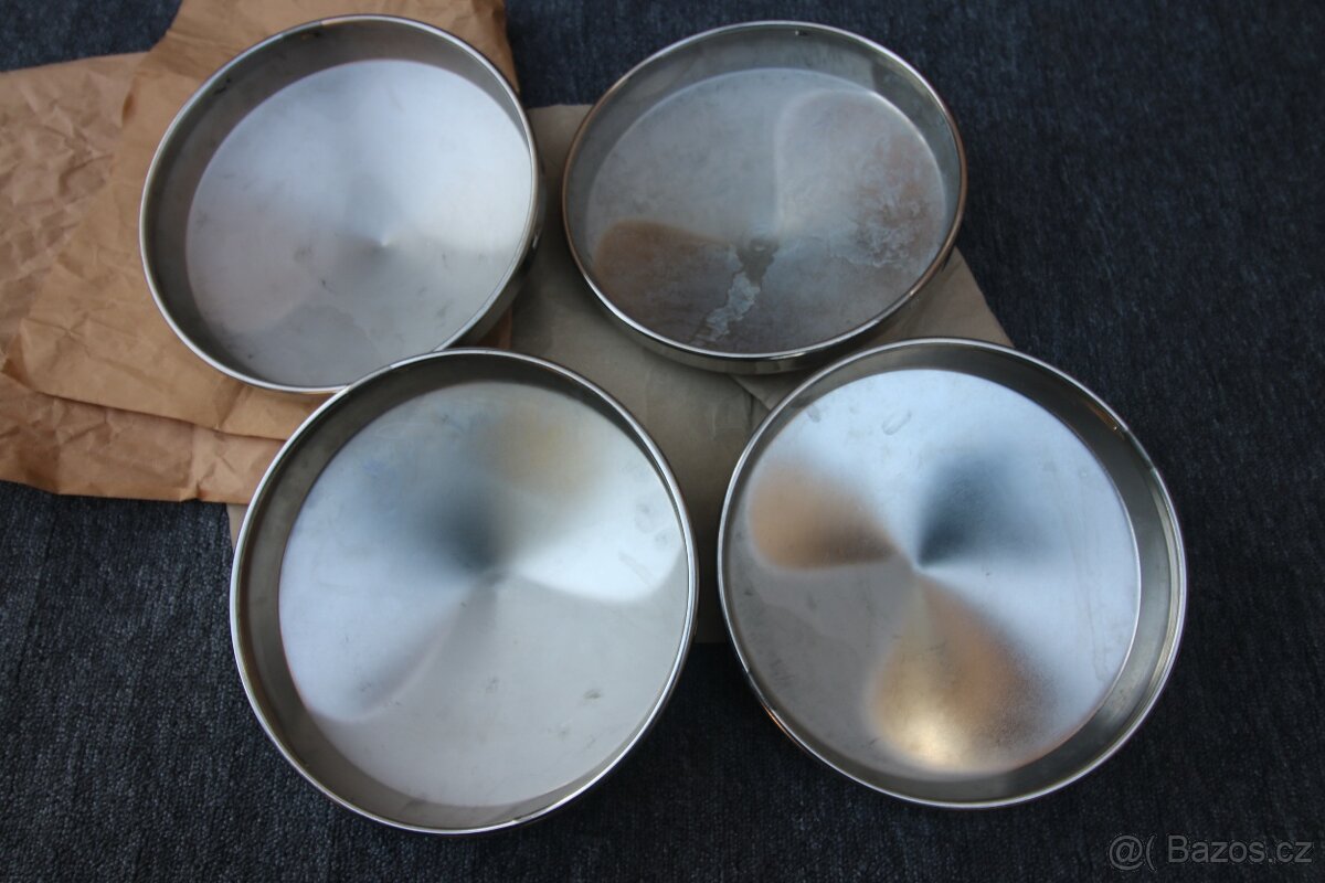 Tatra 603-2 - nové poklice - 4