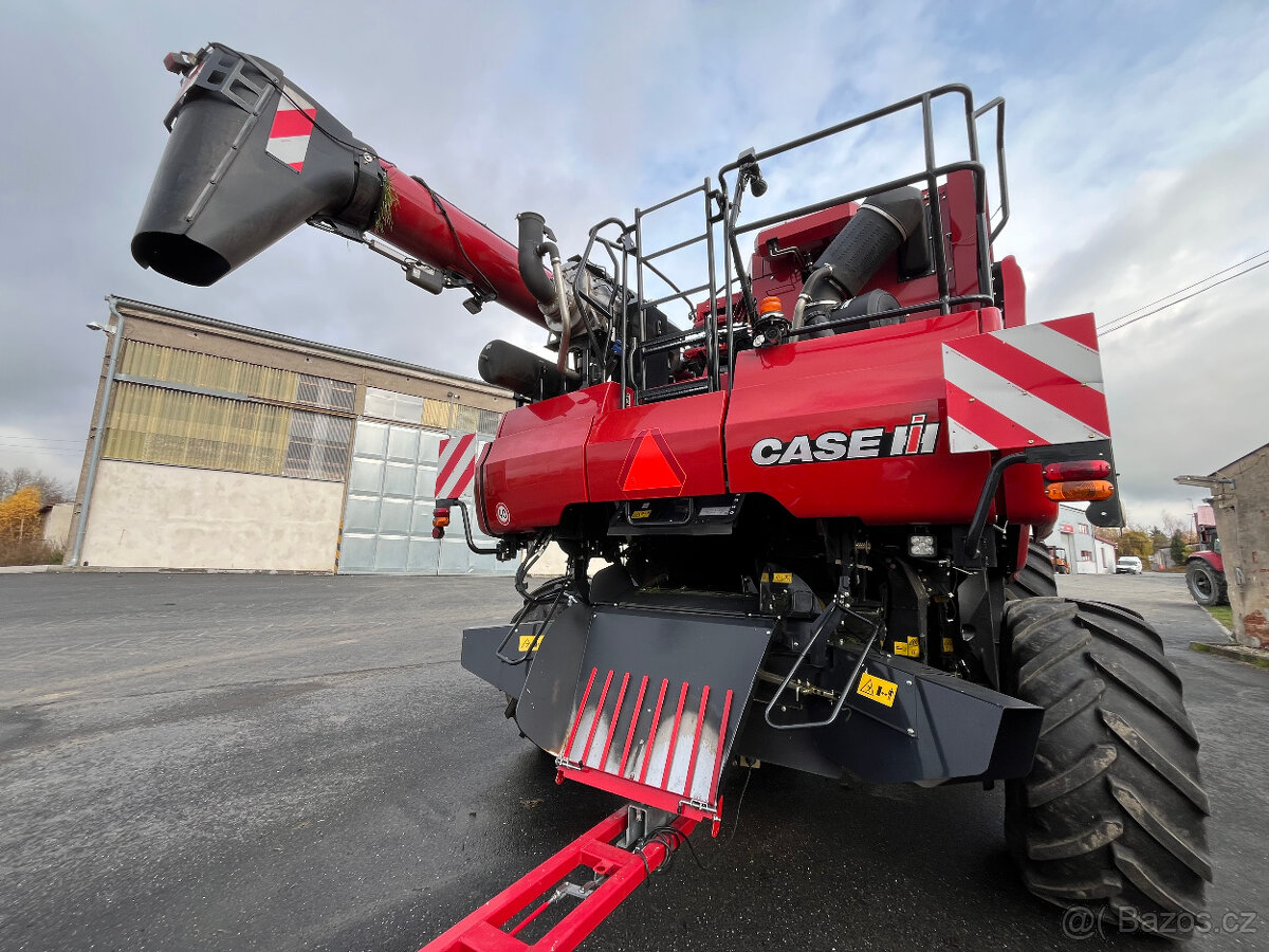 Kombajn Case IH AF8250 - 4