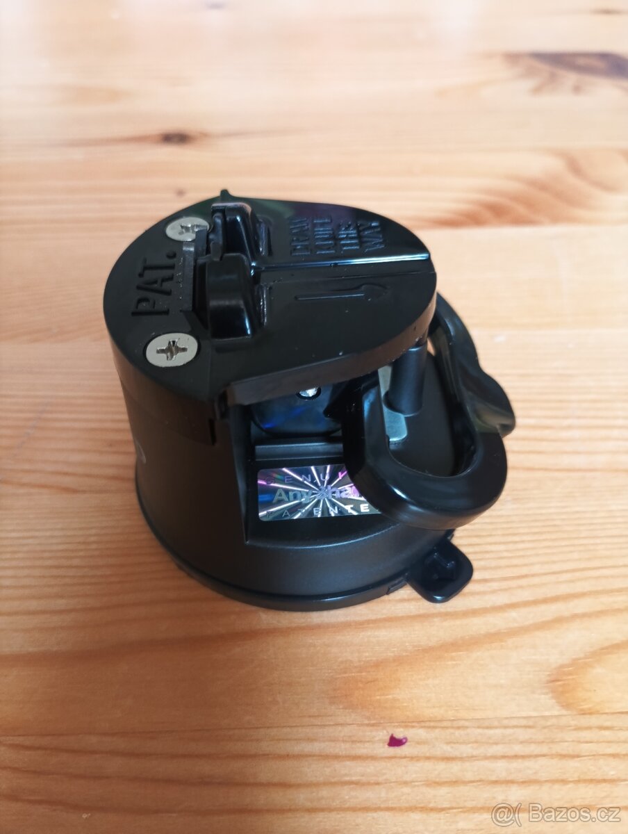 BROUSEK NA NOŽE ANY SHARP - 4