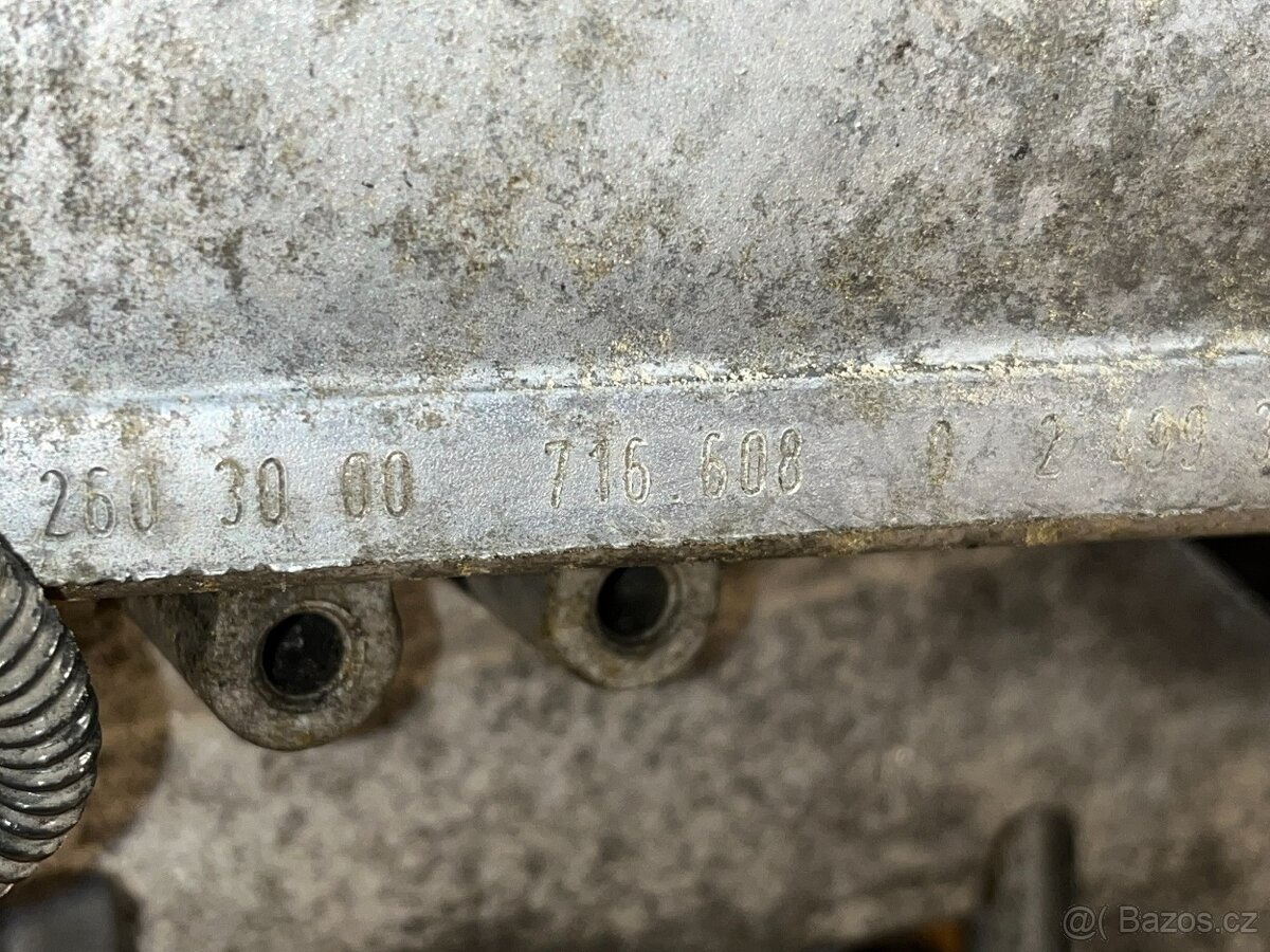 // Manuální převodovka Mercedes W204 - 6q // - 4