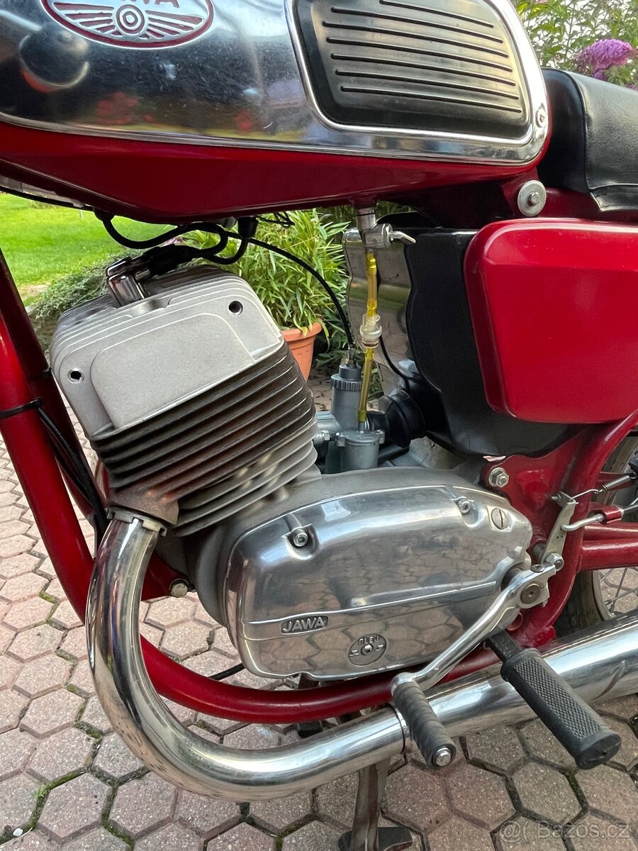 Jawa 350 - 4