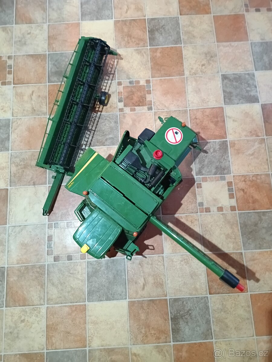 Kombajn John Deere - 4