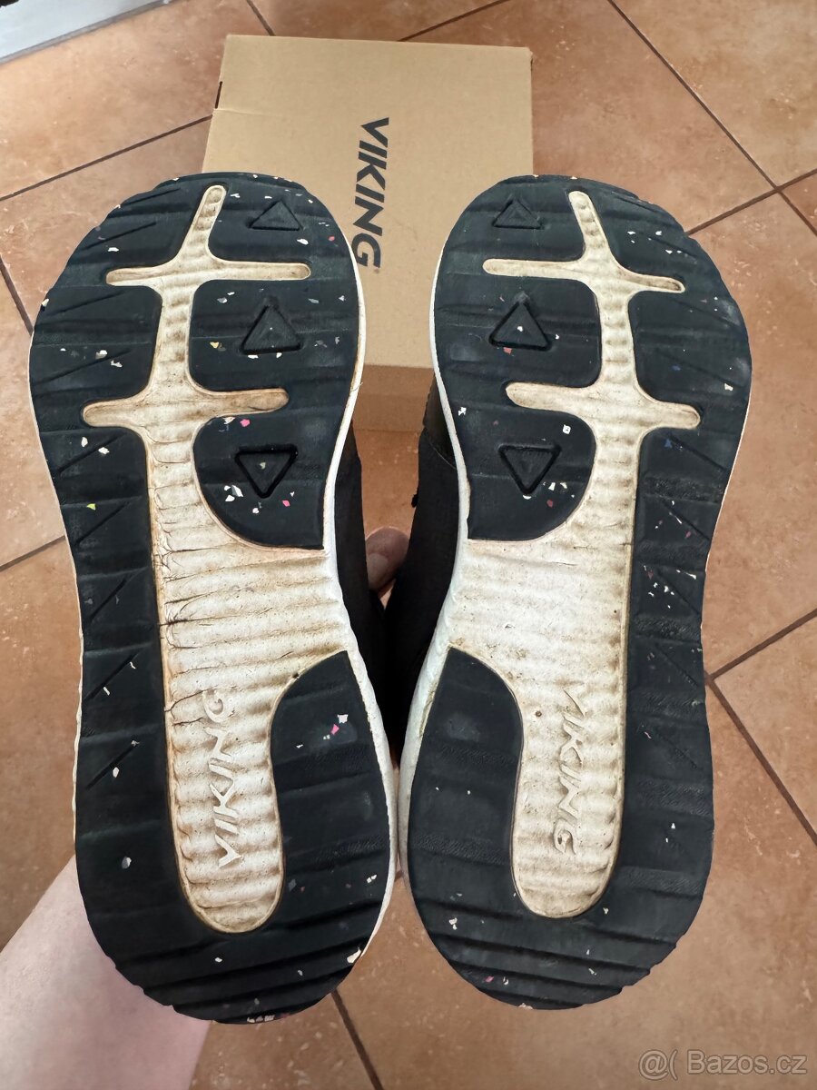 Celoroční boty Viking s membránou vel.35 - 4