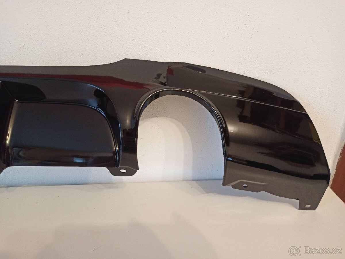 BMW E90/E91 (05-12) zadní difuzor, ABS plast - 4