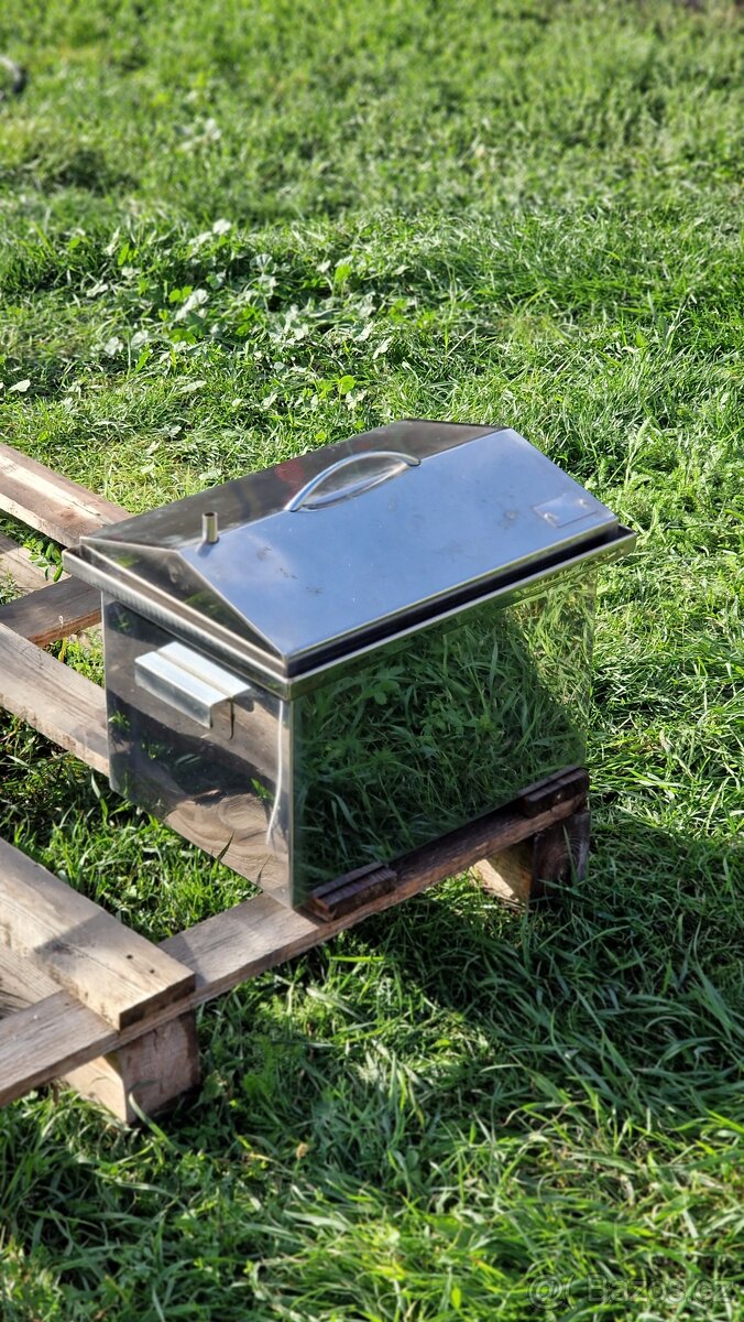 Udírna na maso nebo rybu - 4