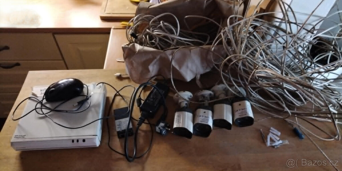 ZMODO hard disk (rekordér přidám zdarma) + kabely - 4