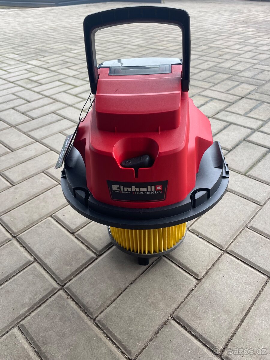 Einhell aku vysavač - 4