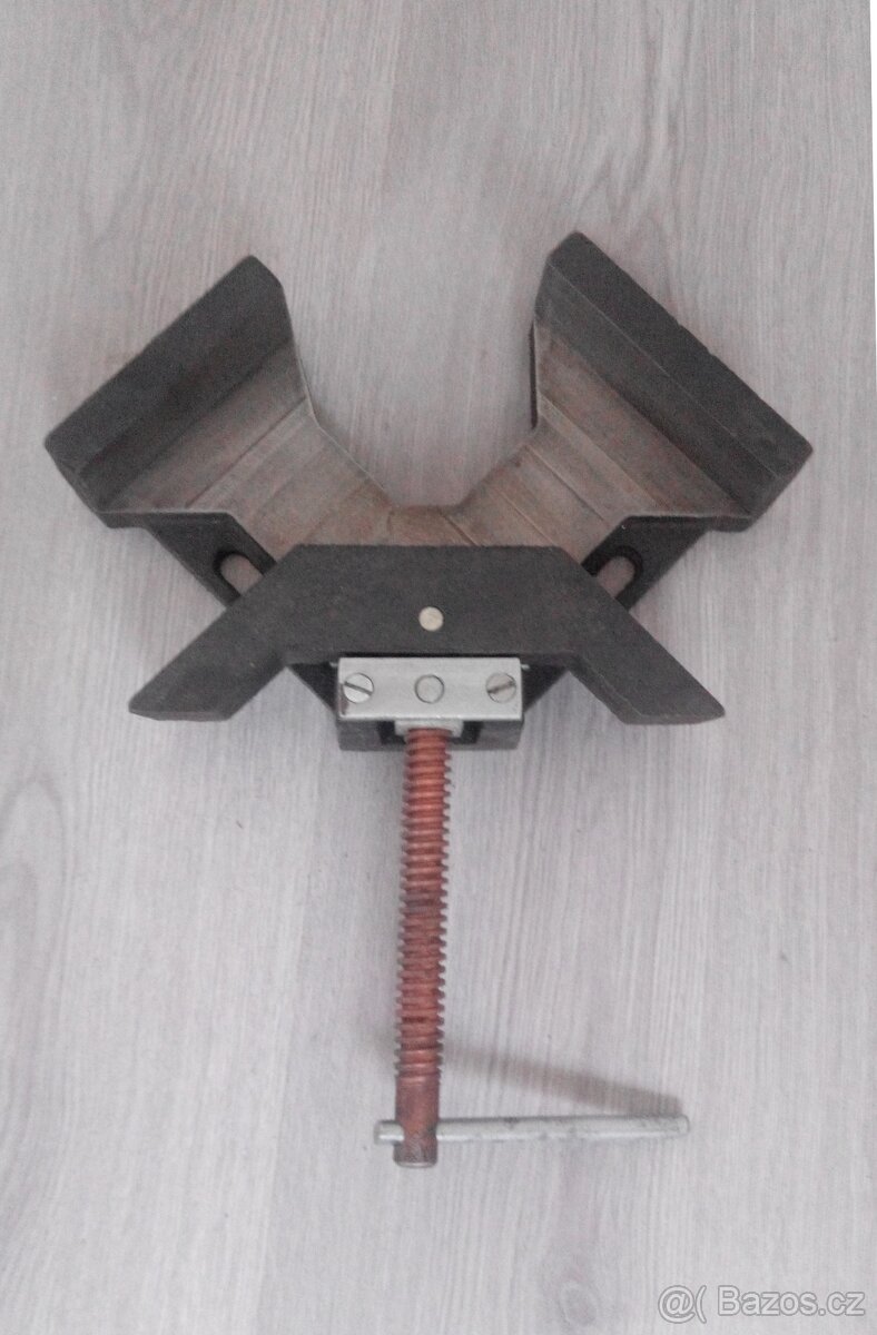 Pravoúhlá svařovací litinová dvouosá svěrka / svěrák - 4