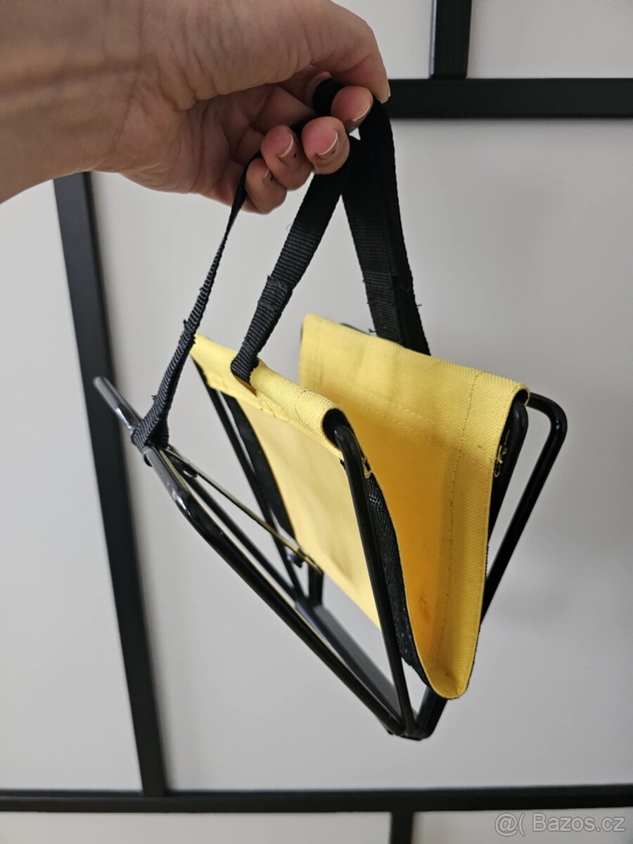 Designová skládací žlutá stolička - 4