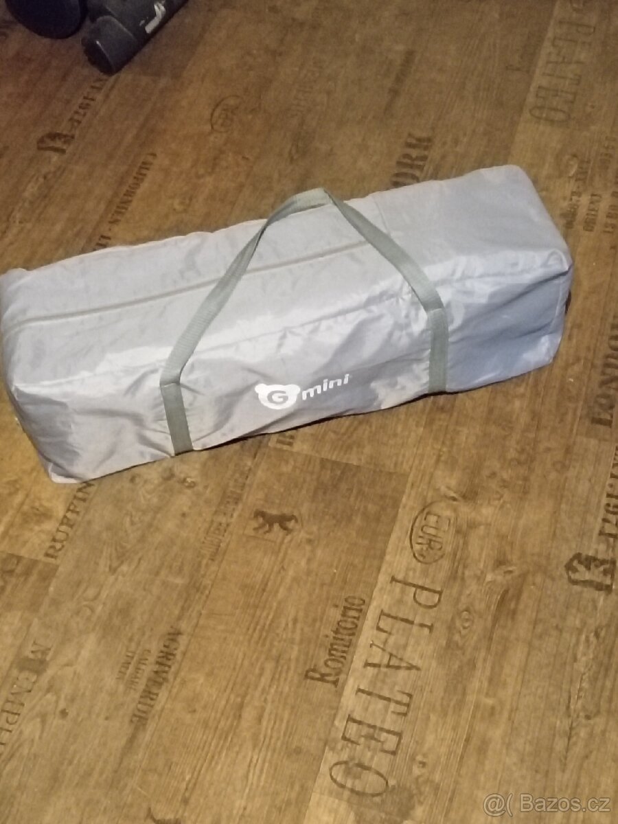 Dětská skládací přenosná postýlka. - 4